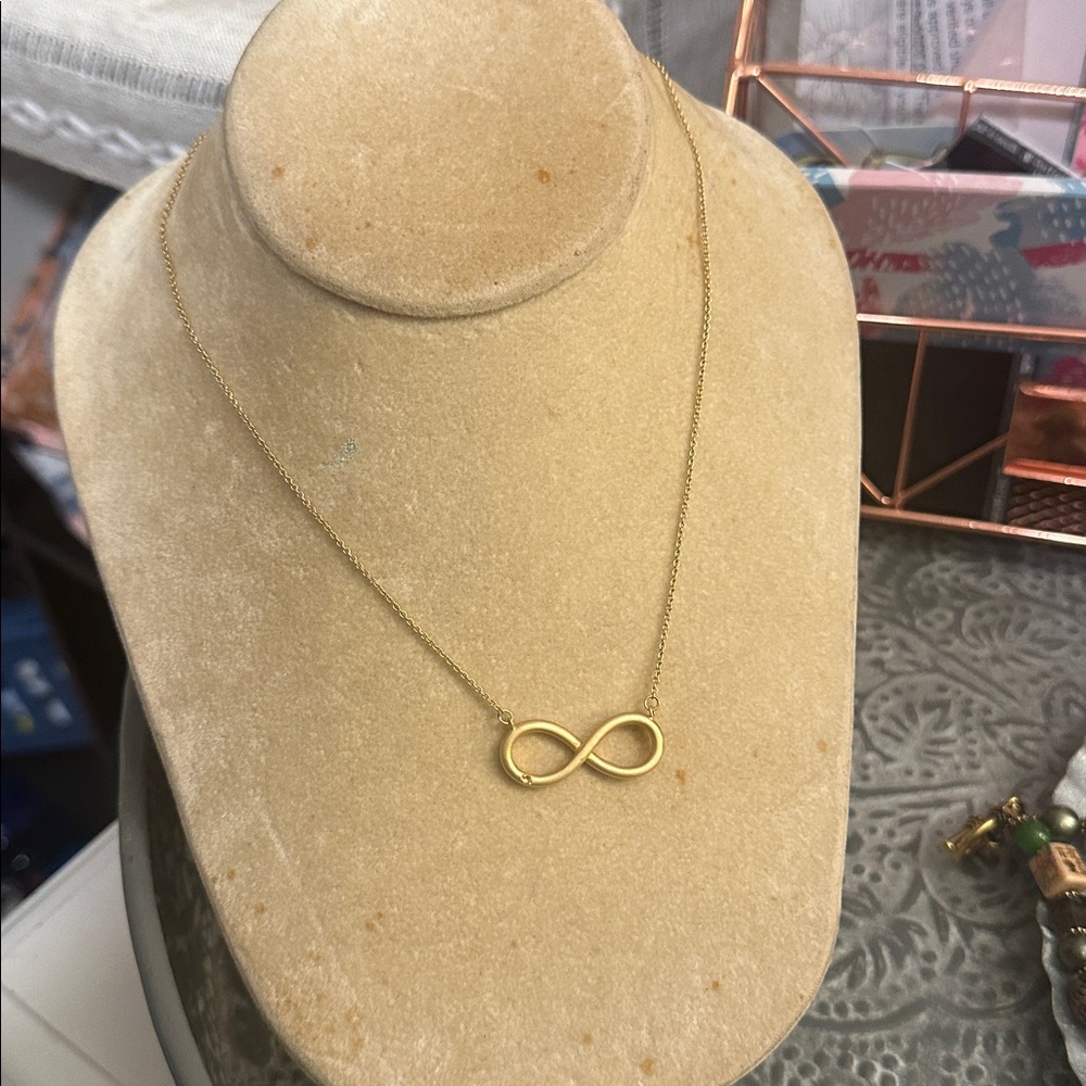 Ella Poe Infinity Necklace